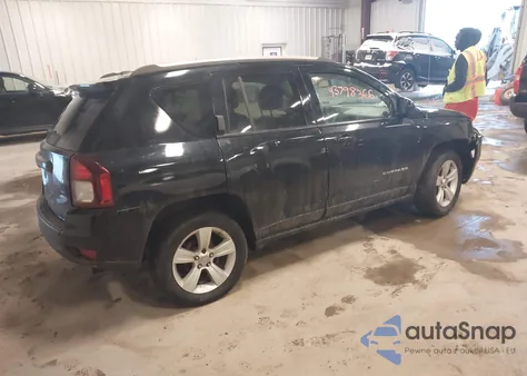 2016 Jeep Compass Latitude из США, поврежденный, VIN 1C4NJDEB1GD789542